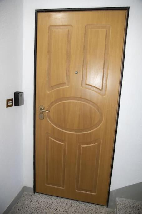House Storile Apartment Сондало Екстериор снимка