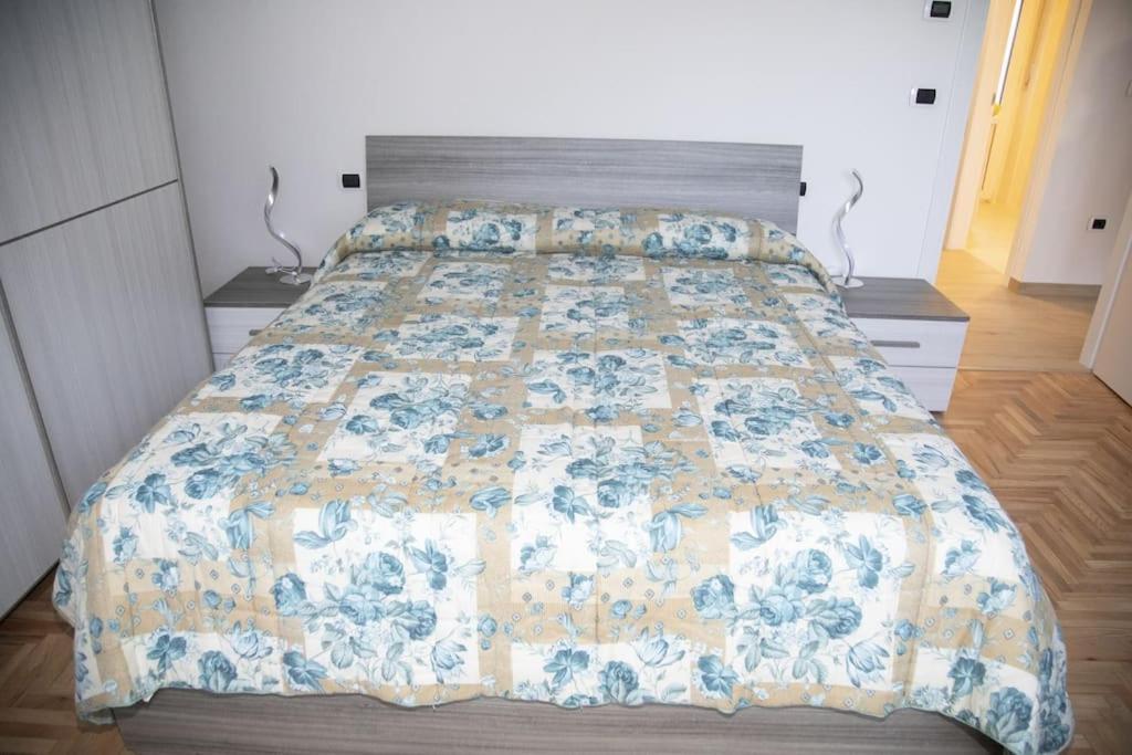 House Storile Apartment Сондало Екстериор снимка