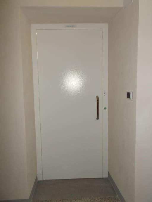 House Storile Apartment Сондало Екстериор снимка