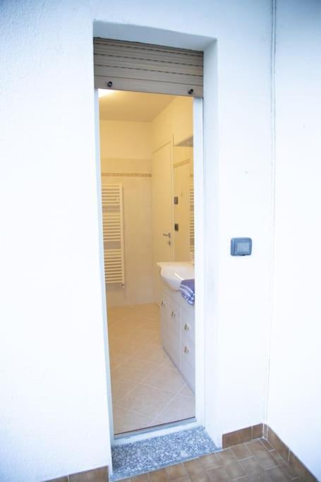 House Storile Apartment Сондало Екстериор снимка